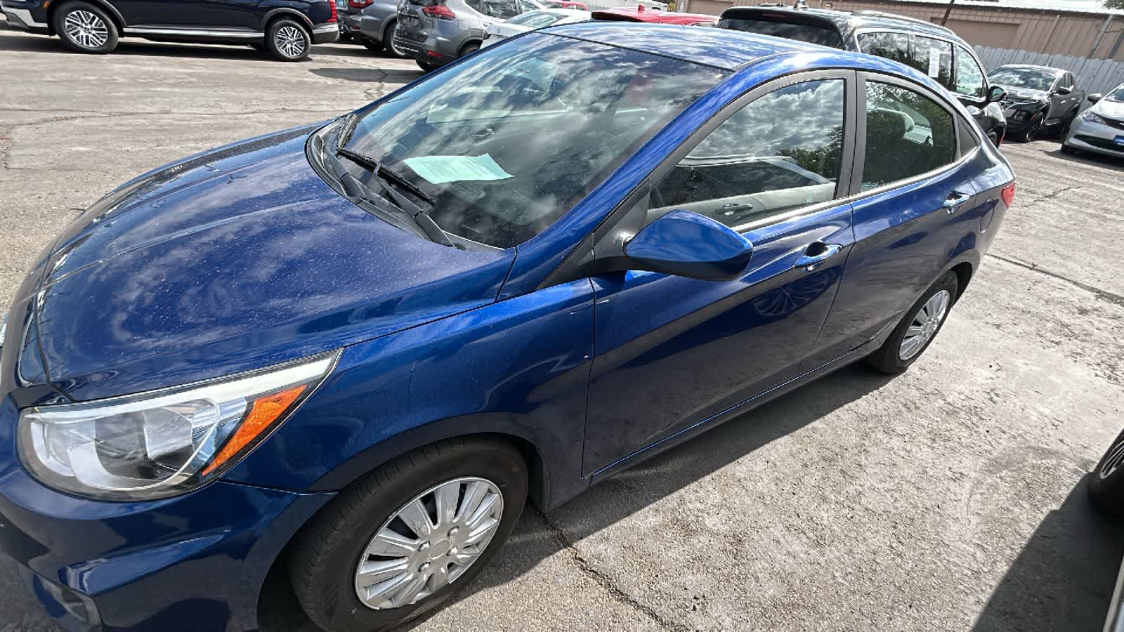 Thumbnail: 2017 Hyundai Accent - 10