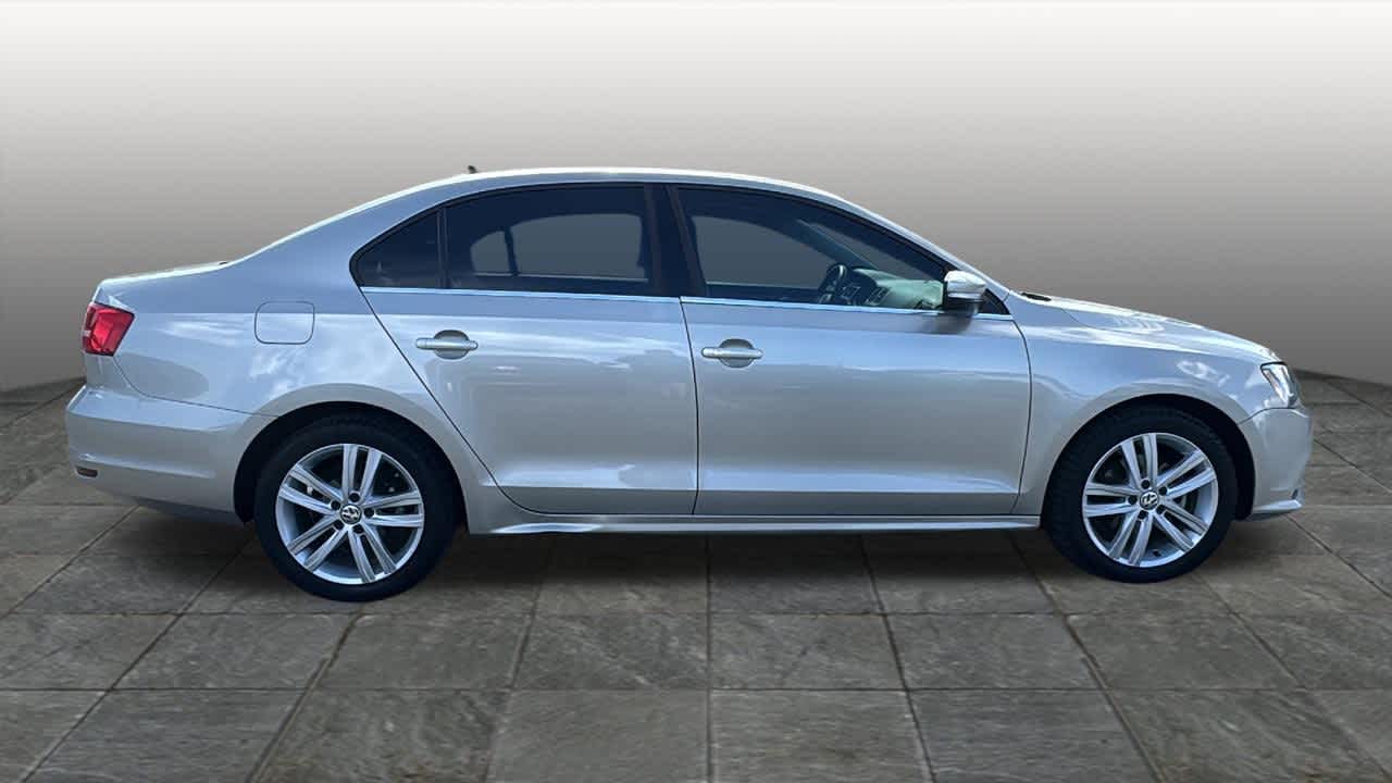 Thumbnail: 2015 Volkswagen Jetta - 4