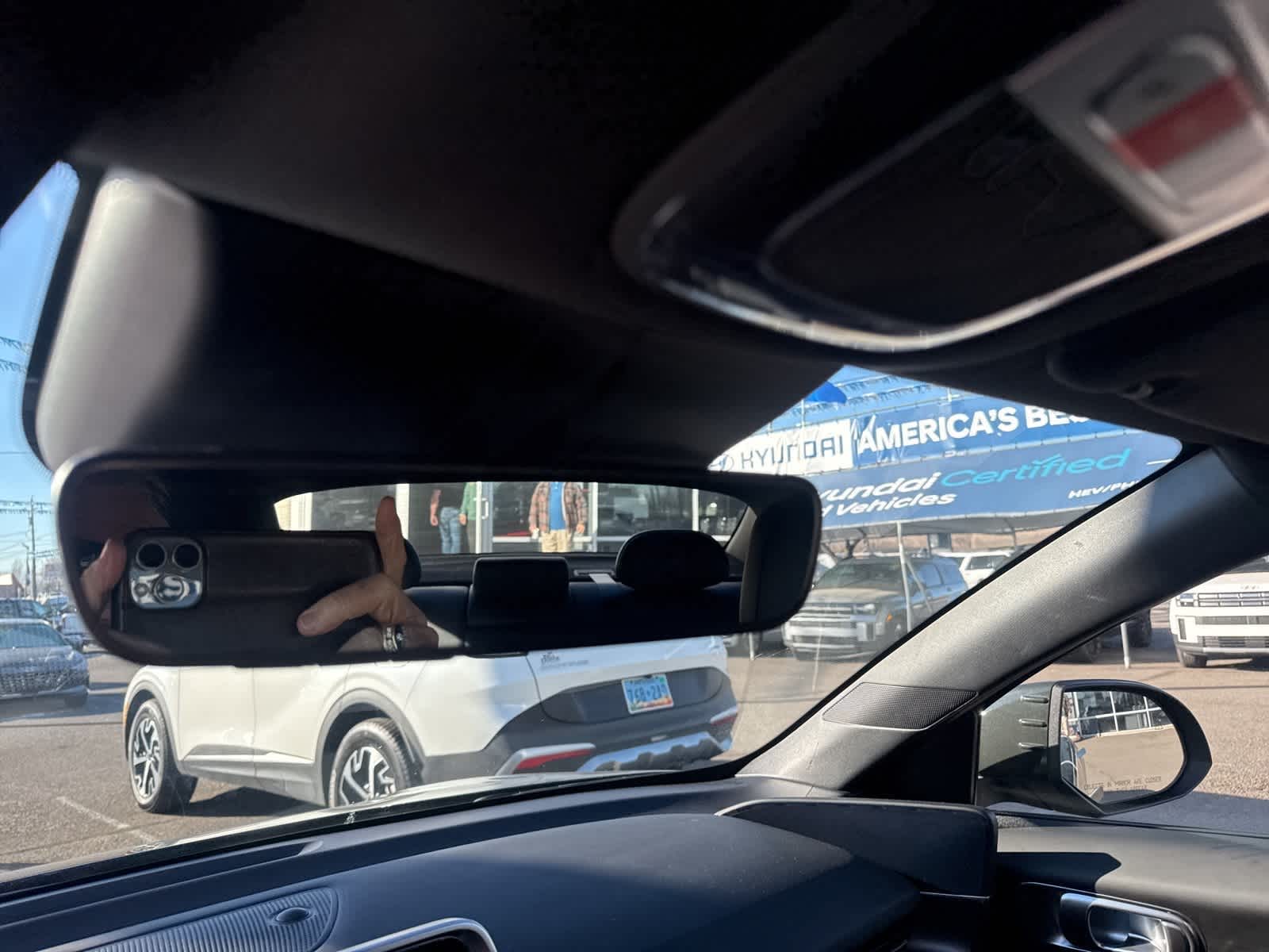 Thumbnail: 2023 Hyundai Ioniq 6 - 27