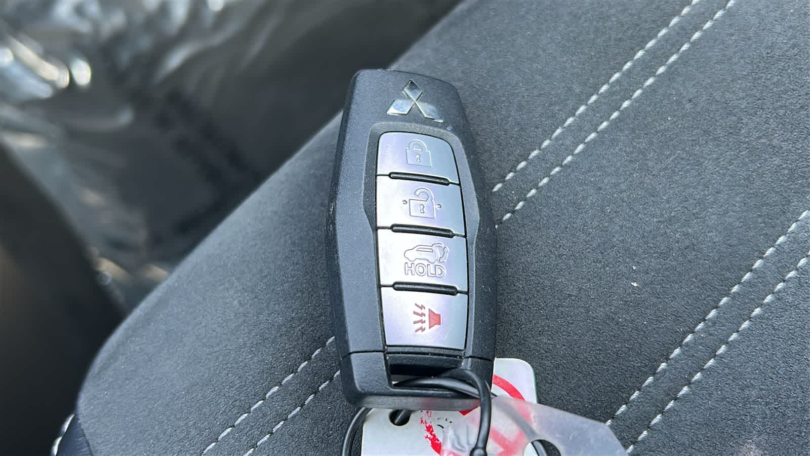 Thumbnail: 2024 Mitsubishi Outlander - 29