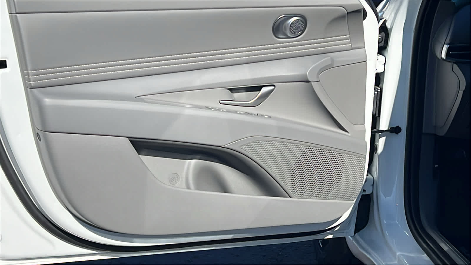 Thumbnail: 2026 Hyundai Elantra - 23