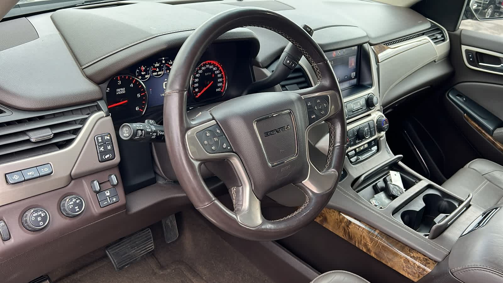 Thumbnail: 2015 GMC Yukon - 9