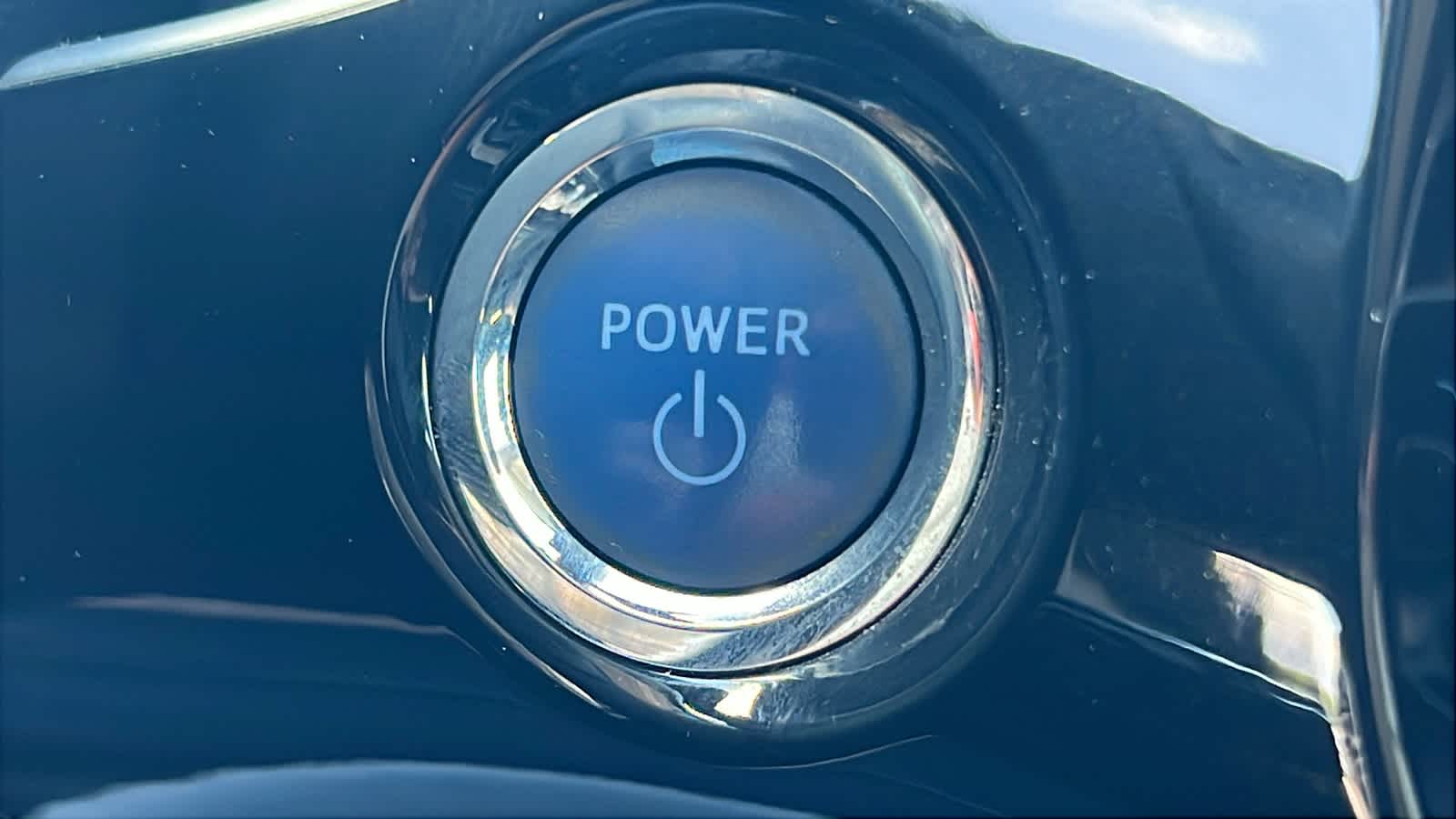 Thumbnail: 2017 Toyota Prius - 17