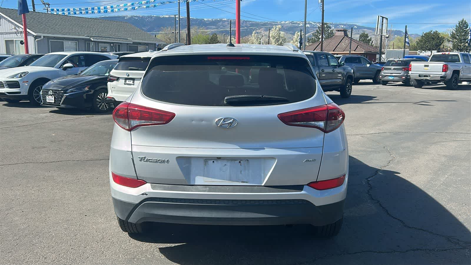 Thumbnail: 2017 Hyundai Tucson - 12