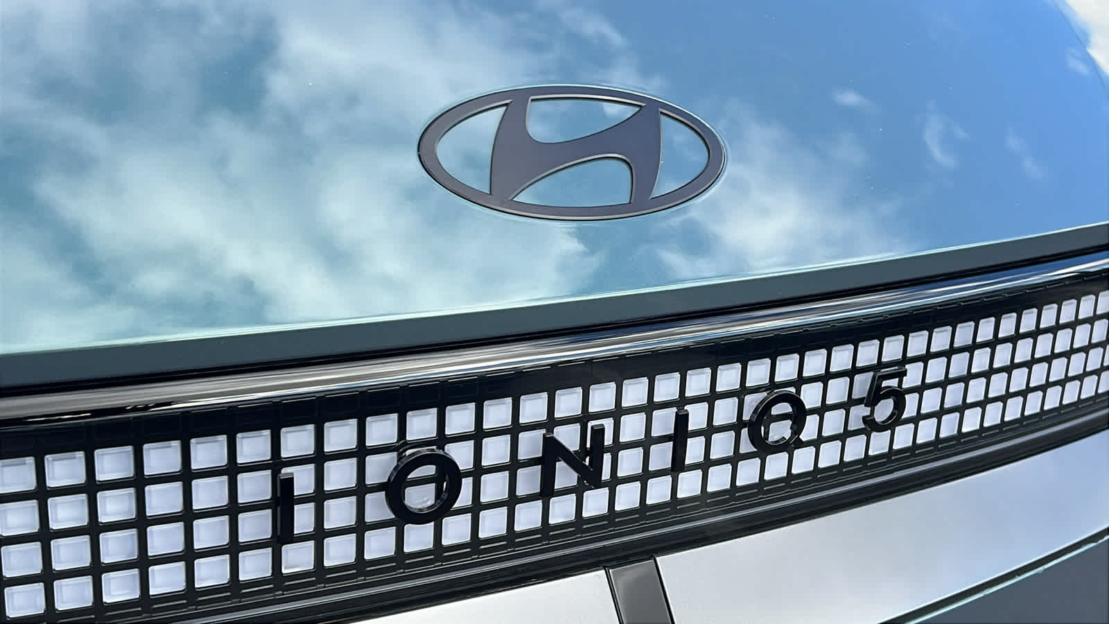 Thumbnail: 2026 Hyundai Ioniq 5 - 28