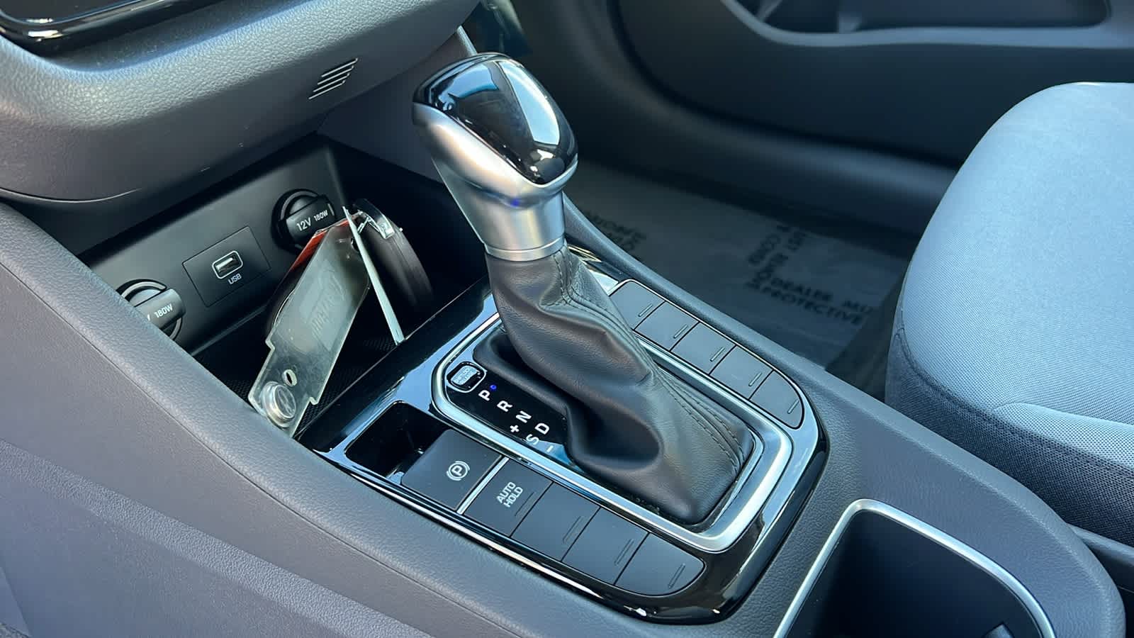 Thumbnail: 2022 Hyundai Ioniq - 13