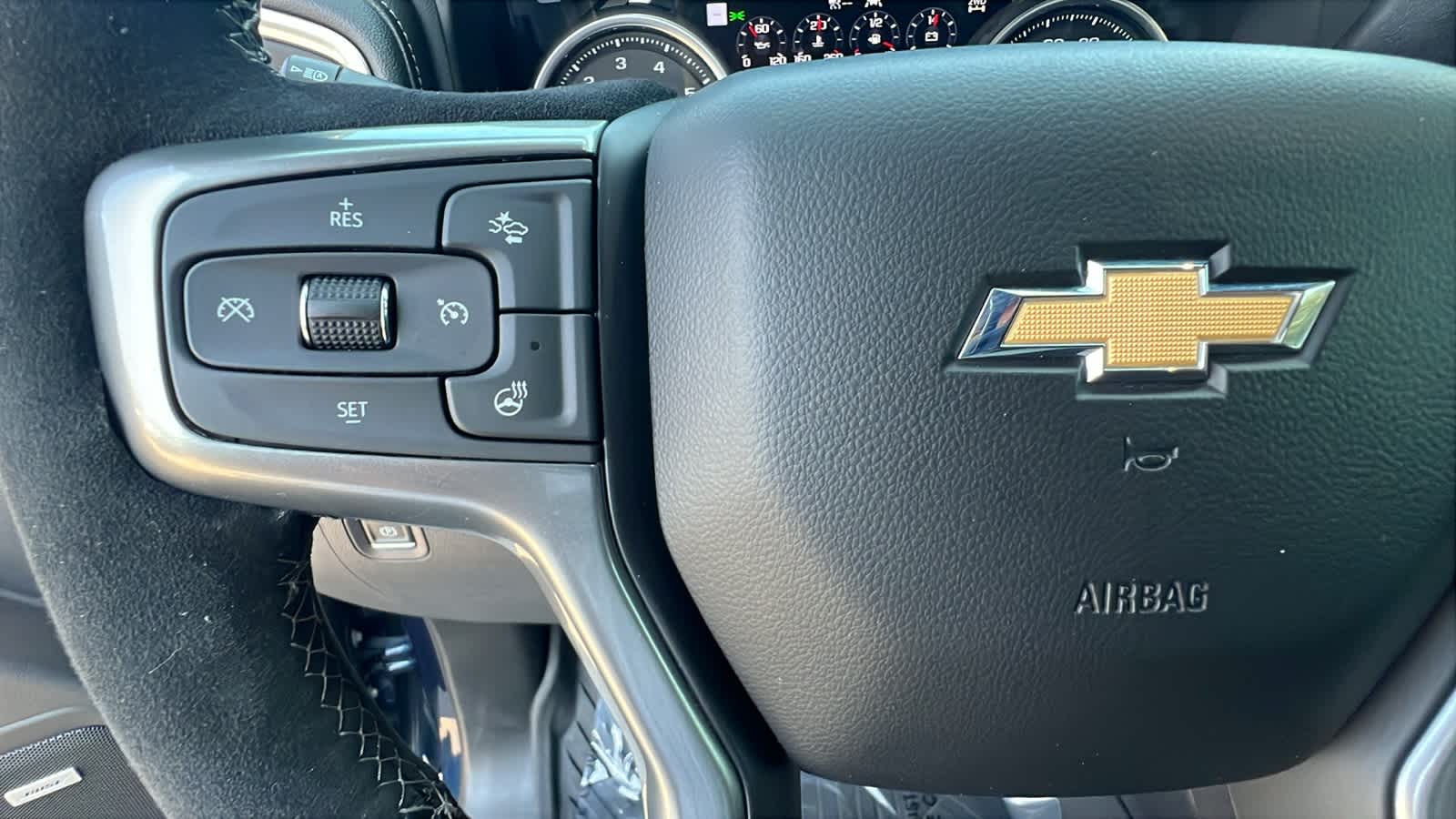 Thumbnail: 2022 Chevrolet Silverado 1500 - 19