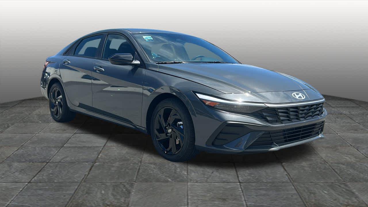 Thumbnail: 2026 Hyundai Elantra - 3