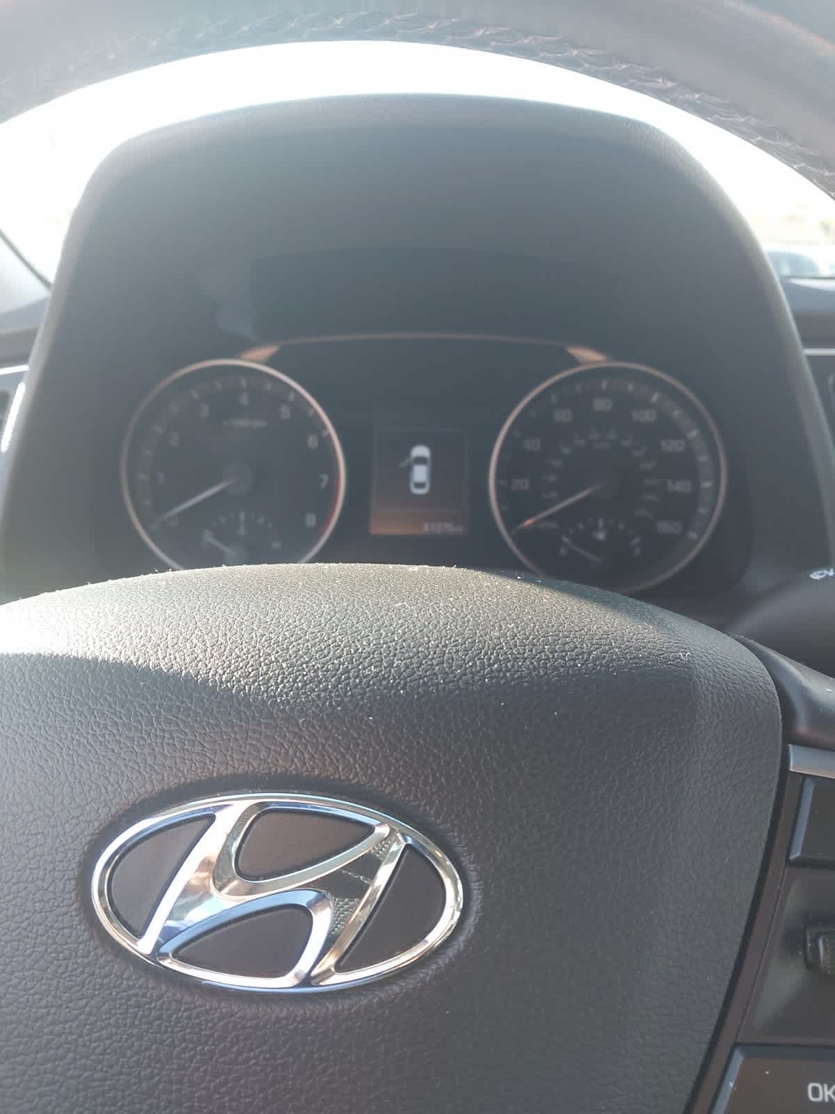 Thumbnail: 2018 Hyundai Elantra - 1