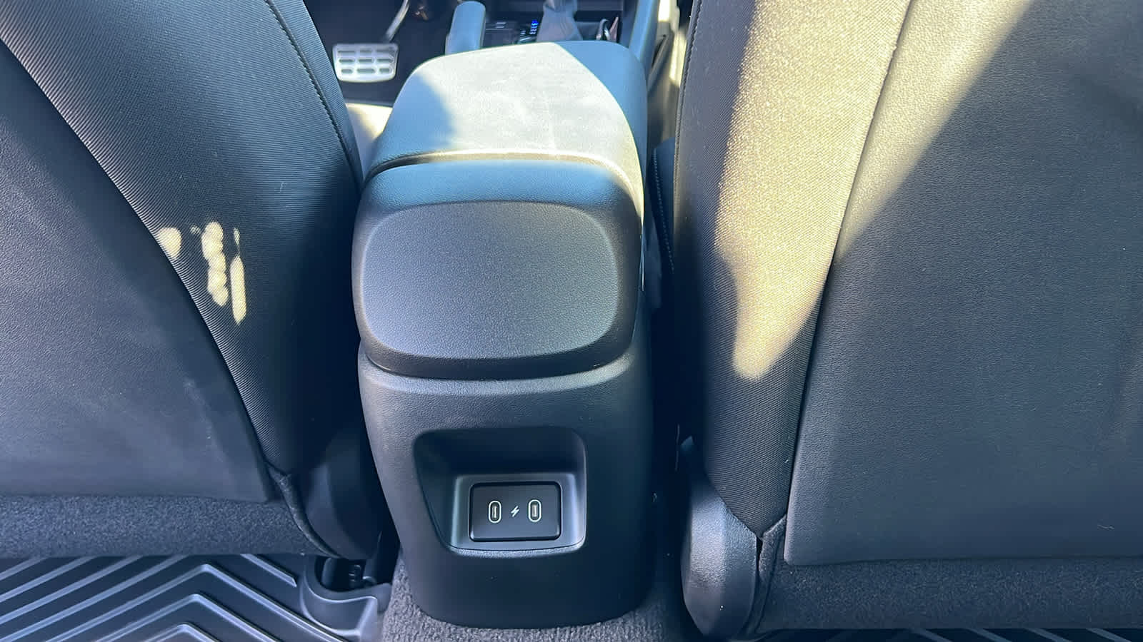 Thumbnail: 2026 Hyundai Elantra - 25