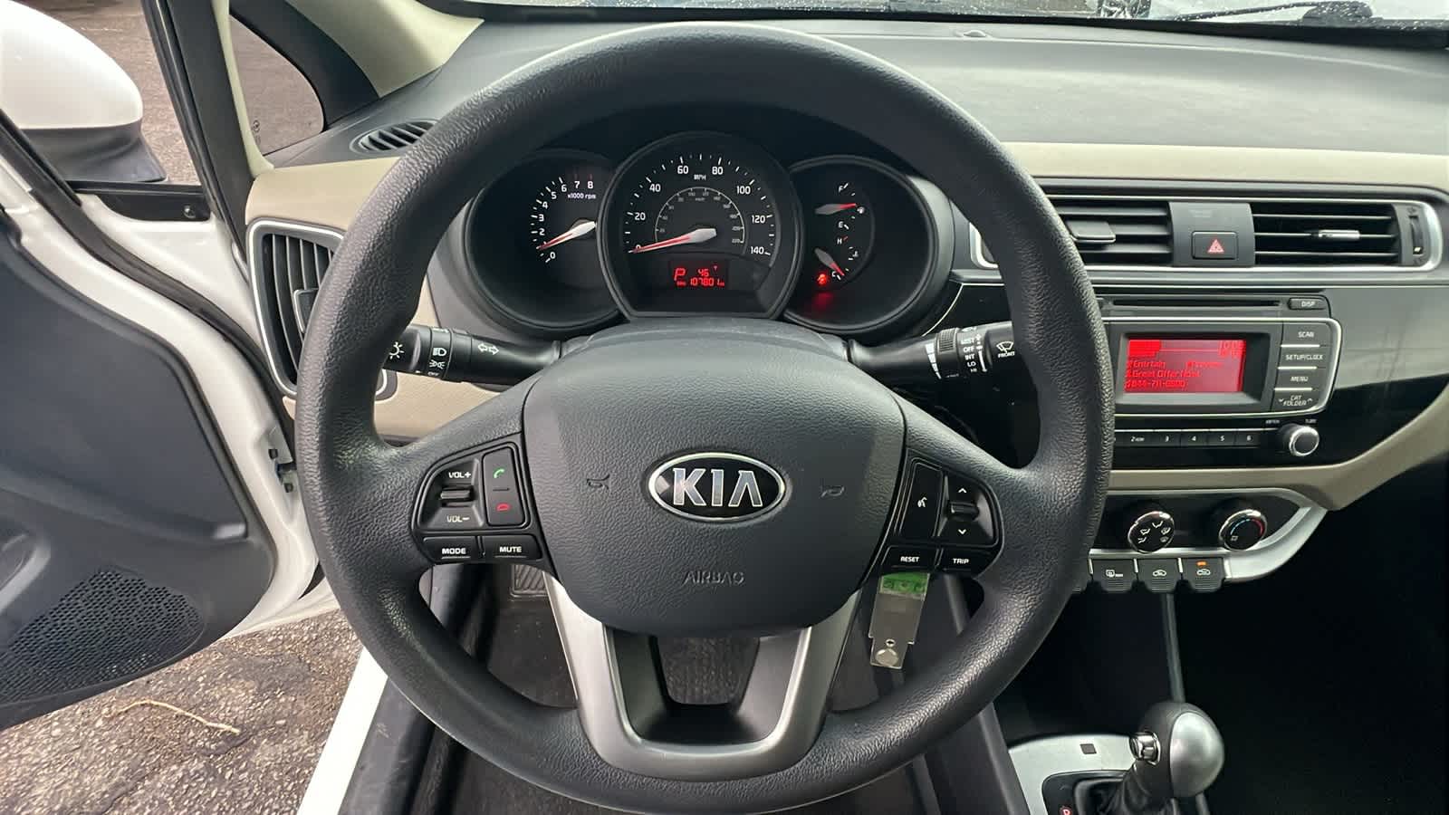 Thumbnail: 2016 Kia Rio - 18