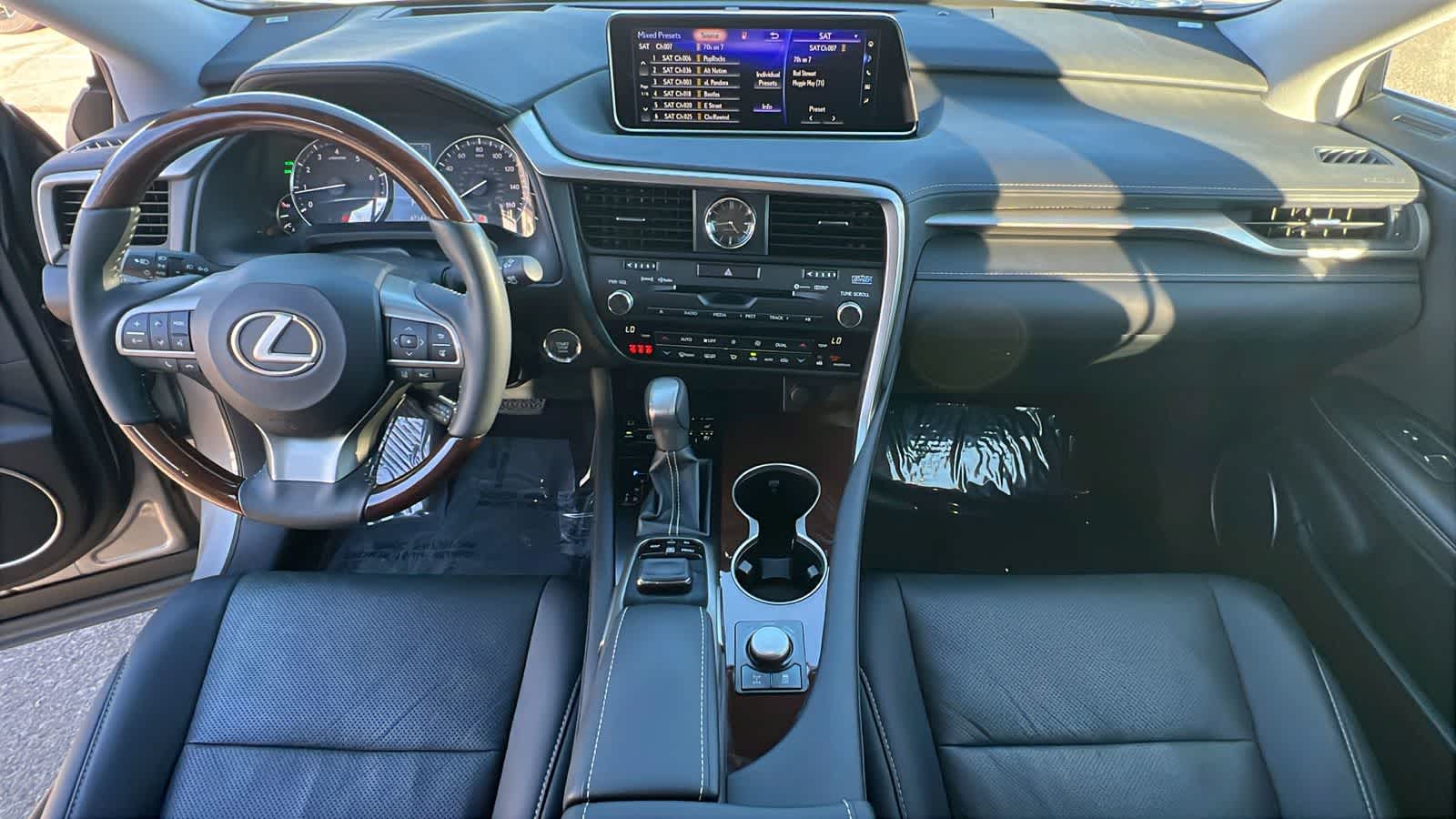 Thumbnail: 2018 Lexus RX - 26