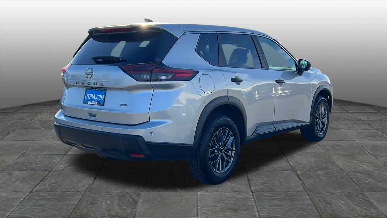 Thumbnail: 2024 Nissan Rogue - 5