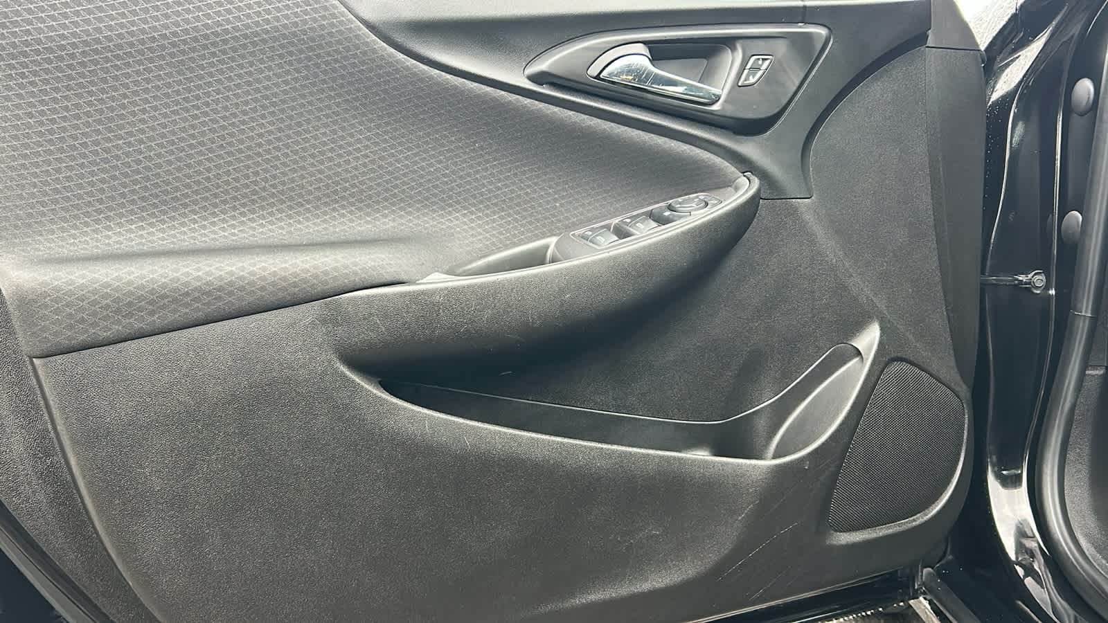 Thumbnail: 2023 Chevrolet Malibu - 23