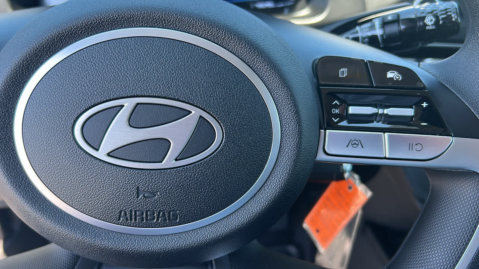 Thumbnail: 2025 Hyundai Elantra - 20