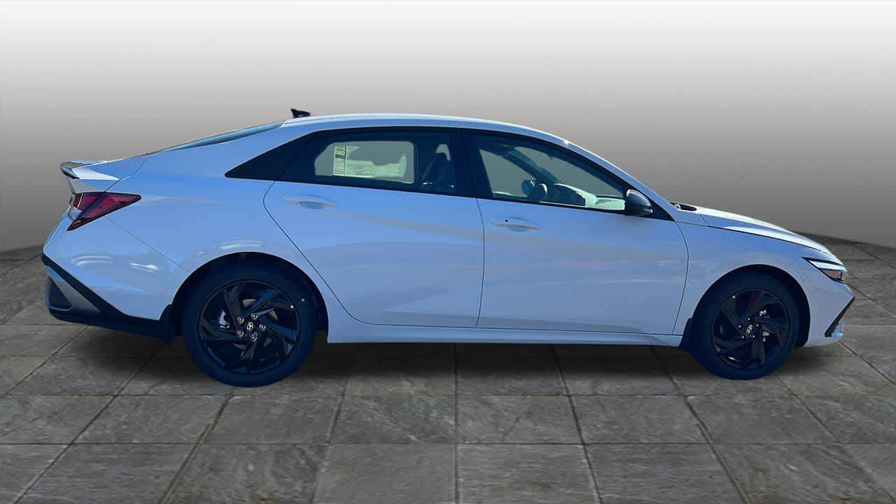 Thumbnail: 2026 Hyundai Elantra - 4