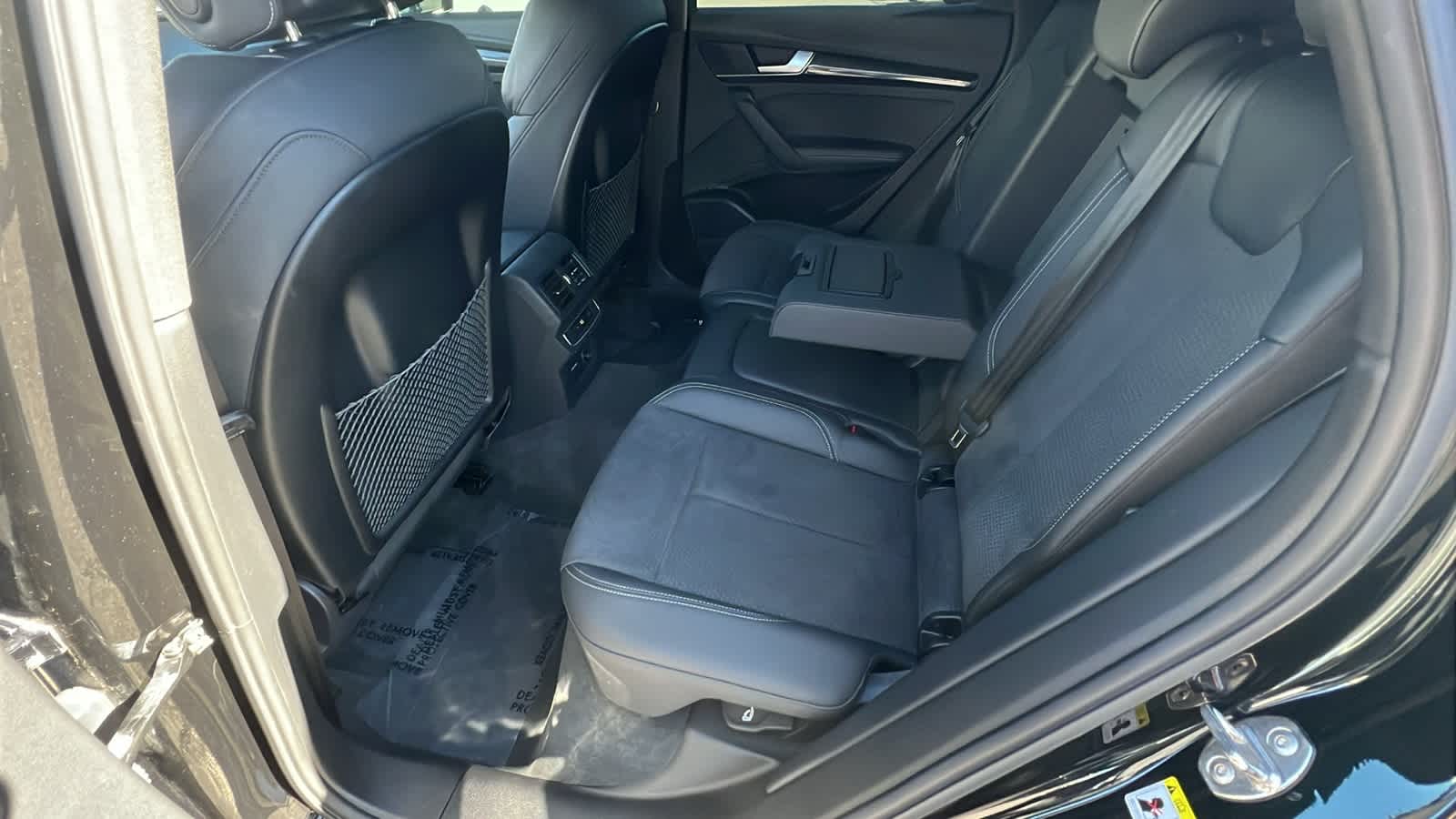 Thumbnail: 2022 Audi SQ5 - 24