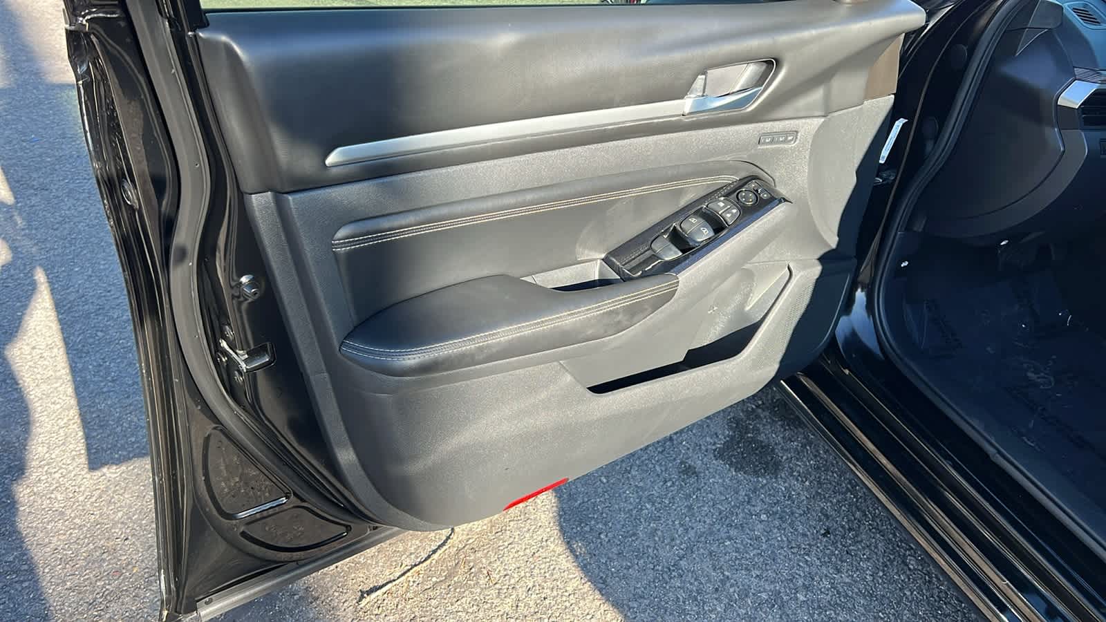 Thumbnail: 2021 Nissan Altima - 23