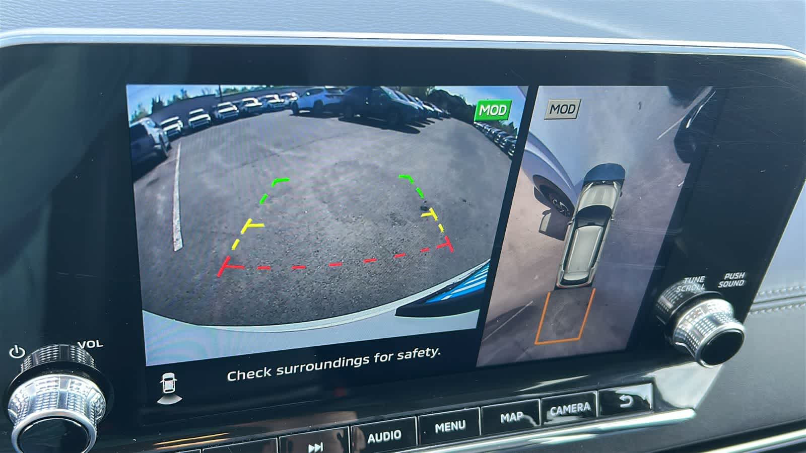 Thumbnail: 2024 Mitsubishi Outlander - 16