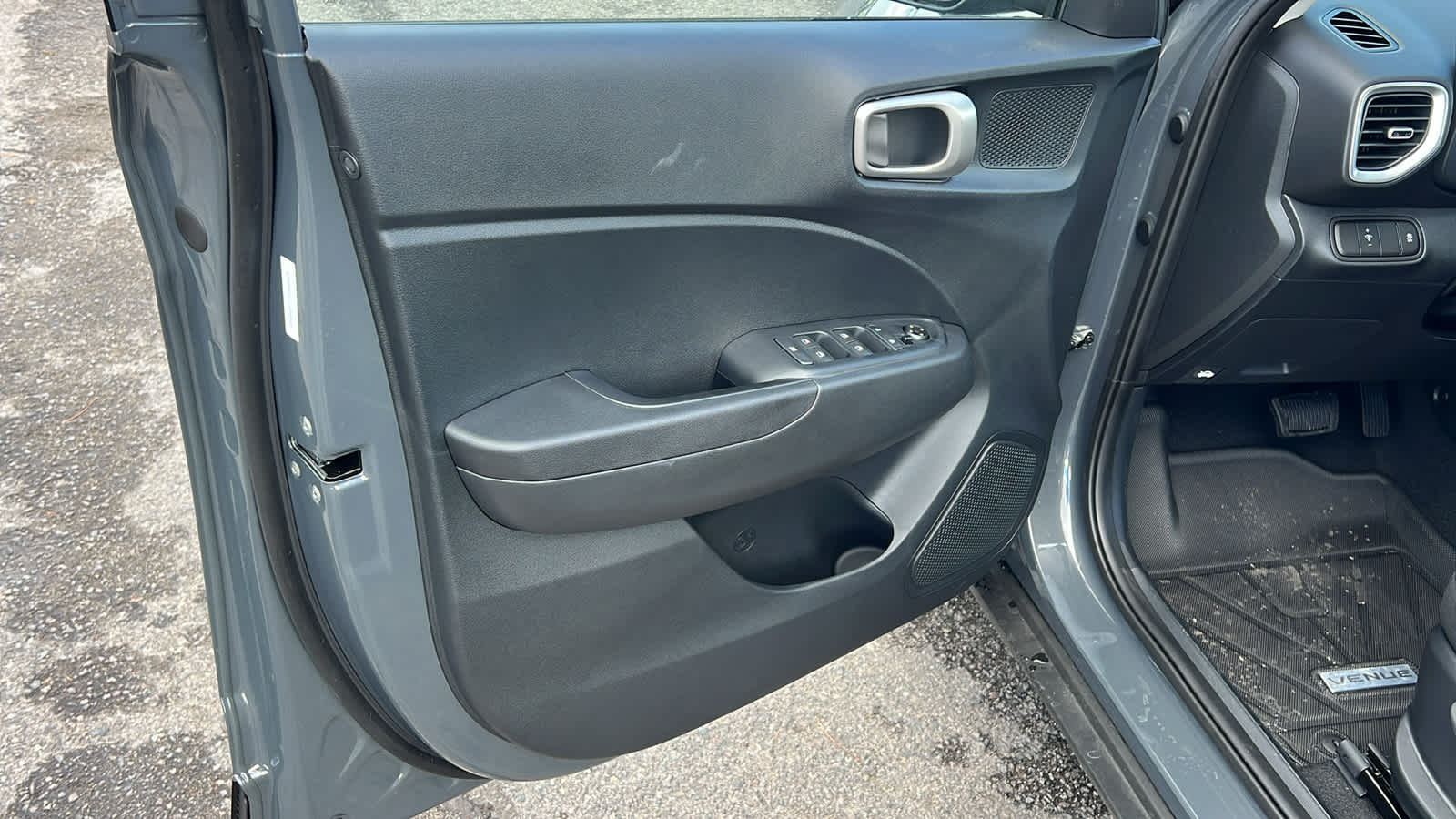 Thumbnail: 2026 Hyundai Venue - 23