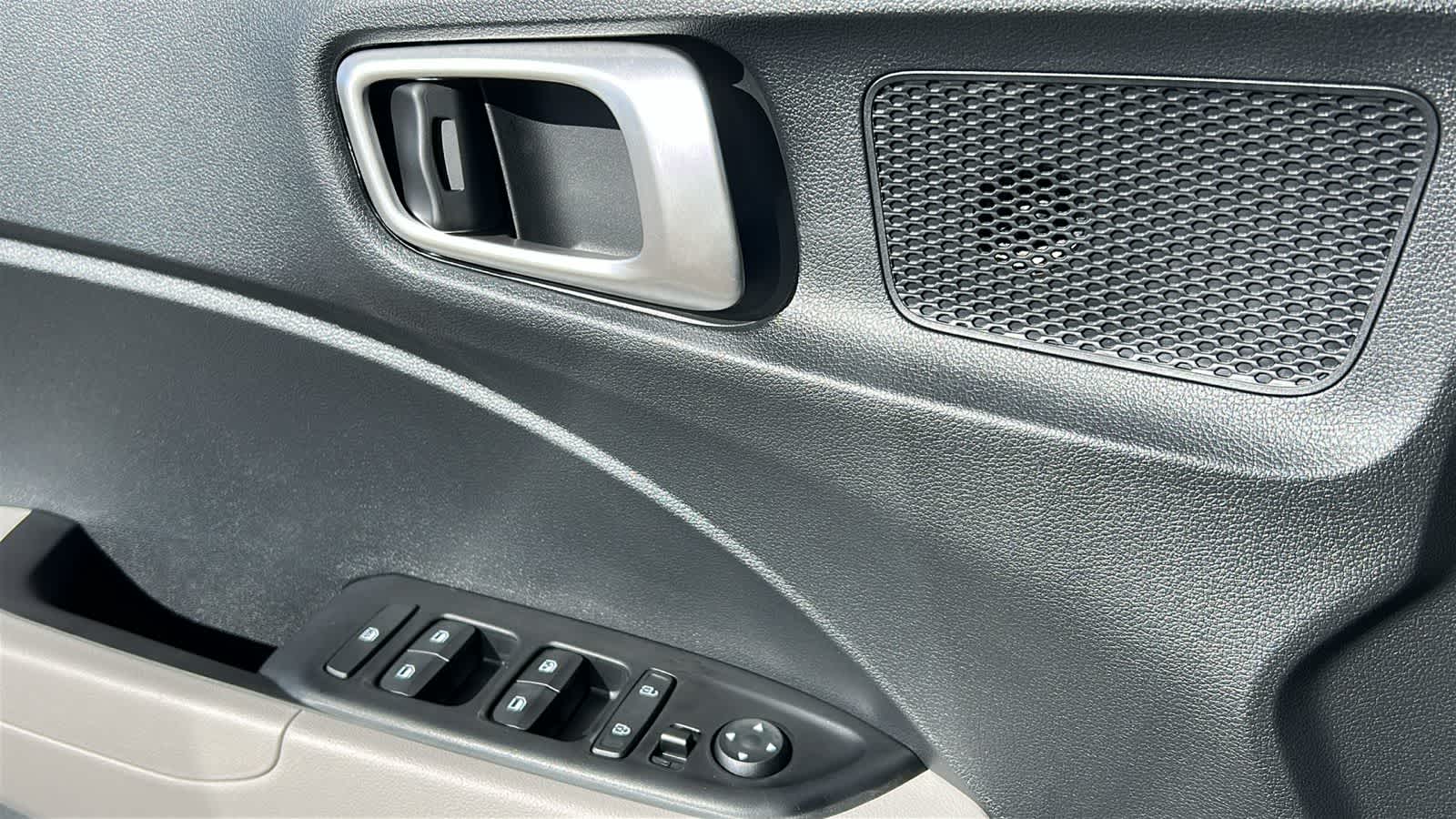 Thumbnail: 2025 Hyundai Venue - 22