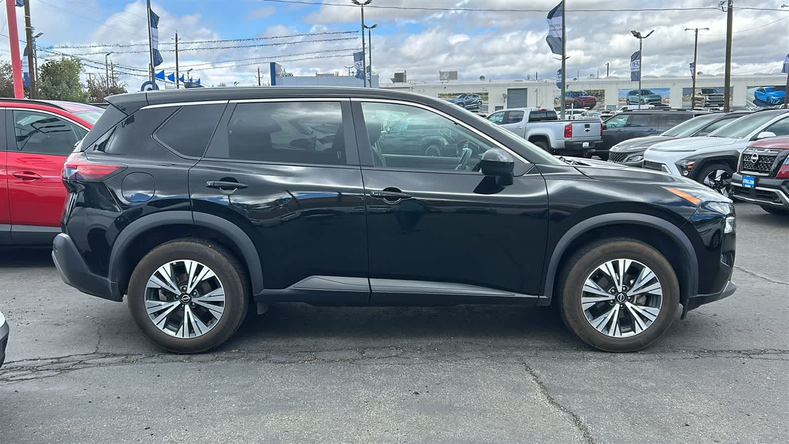 Thumbnail: 2023 Nissan Rogue - 15