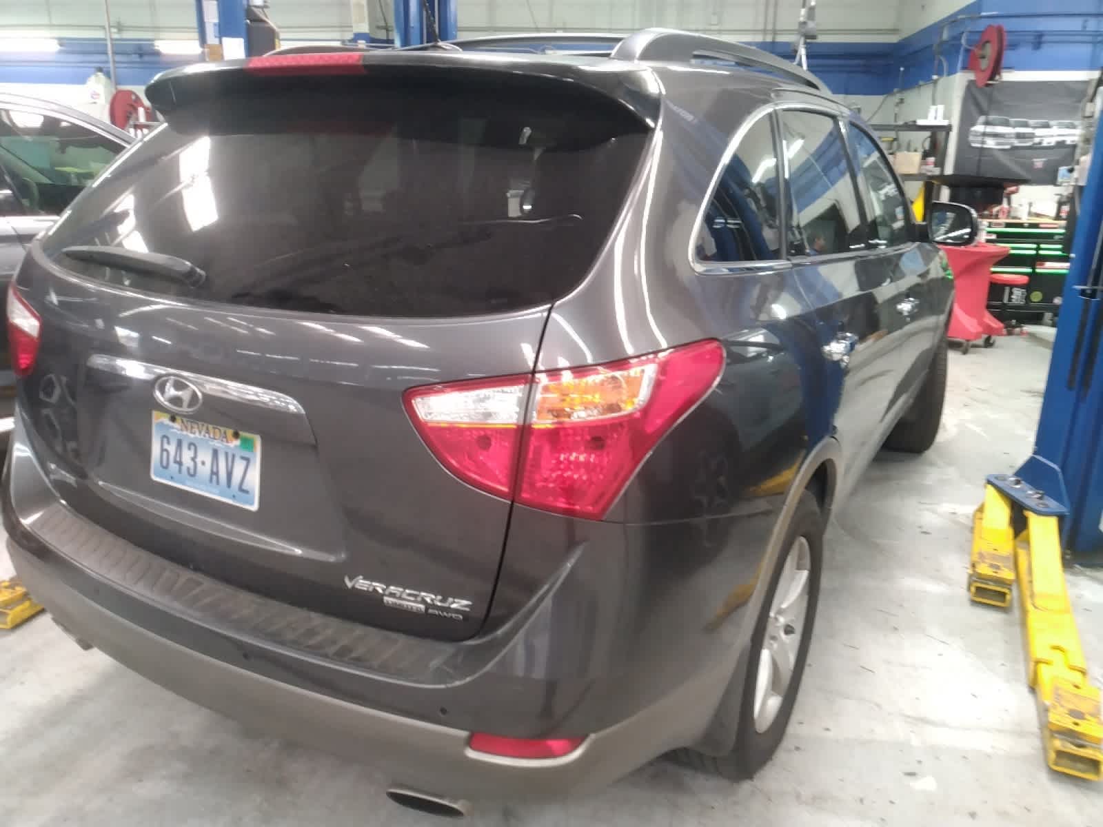 Thumbnail: 2010 Hyundai Veracruz - 12
