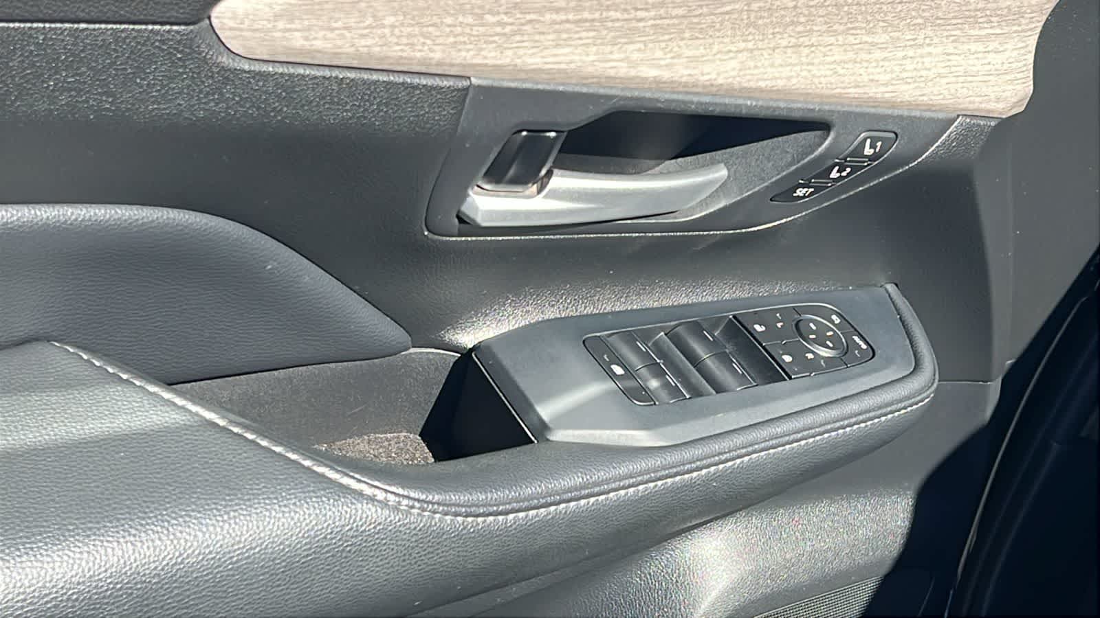 Thumbnail: 2024 Toyota Grand Highlander - 22