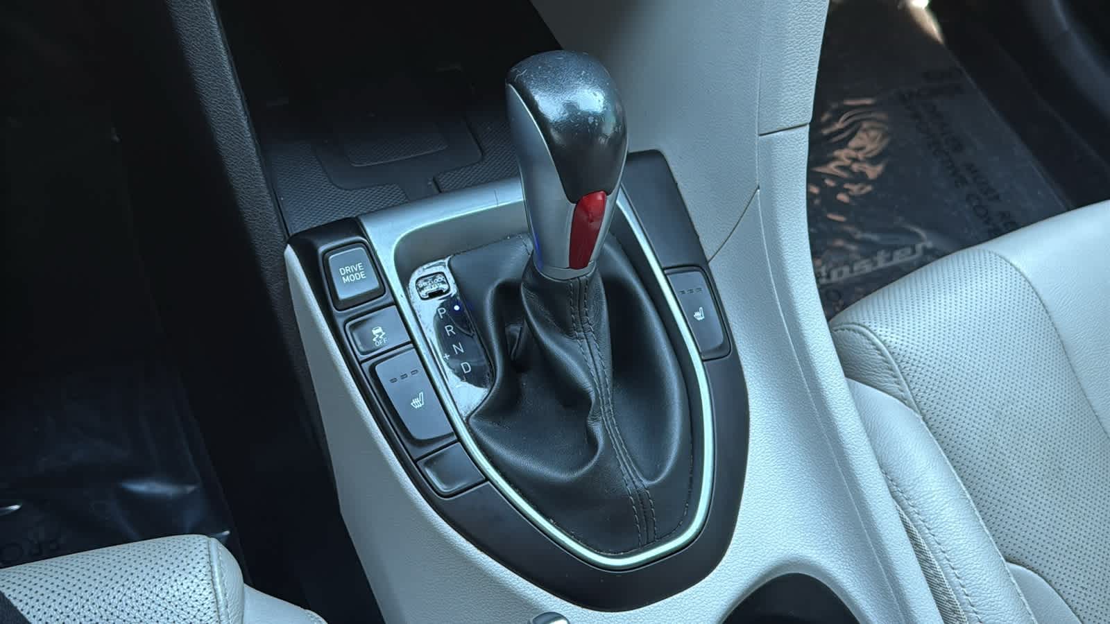 Thumbnail: 2019 Hyundai Veloster - 13