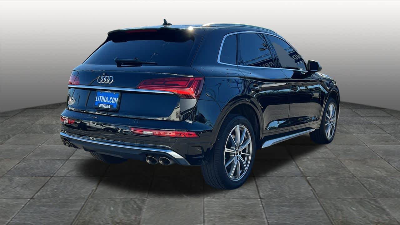 Thumbnail: 2022 Audi SQ5 - 5