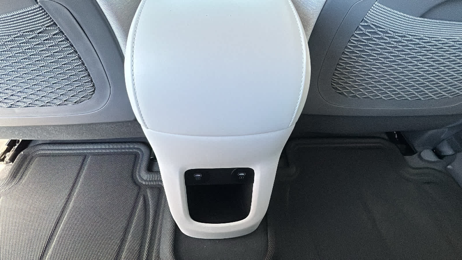 Thumbnail: 2026 Hyundai Ioniq 5 - 25