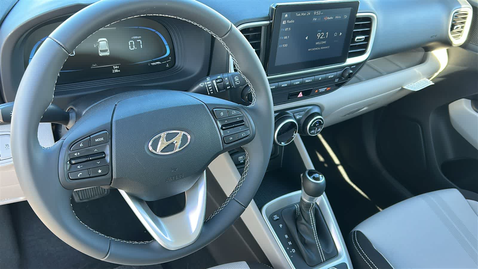 Thumbnail: 2025 Hyundai Venue - 10