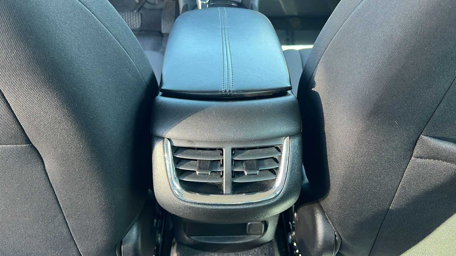 Thumbnail: 2023 Chevrolet Malibu - 25