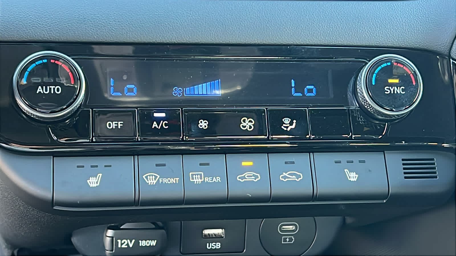 Thumbnail: 2025 Hyundai Elantra - 14