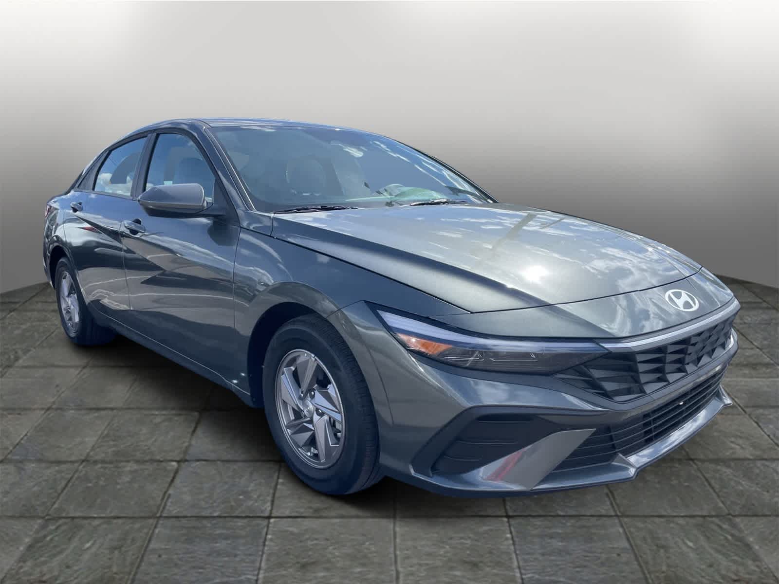 2025 Hyundai Elantra SE 6