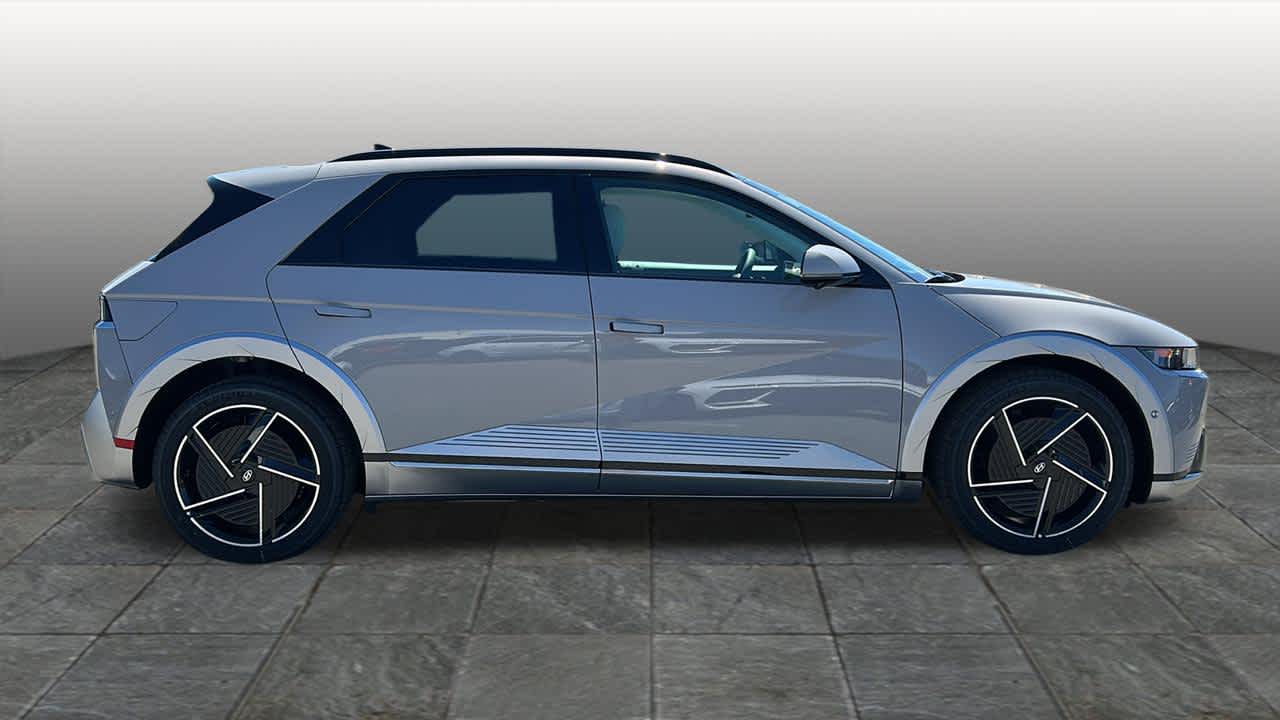Thumbnail: 2026 Hyundai Ioniq 5 - 4