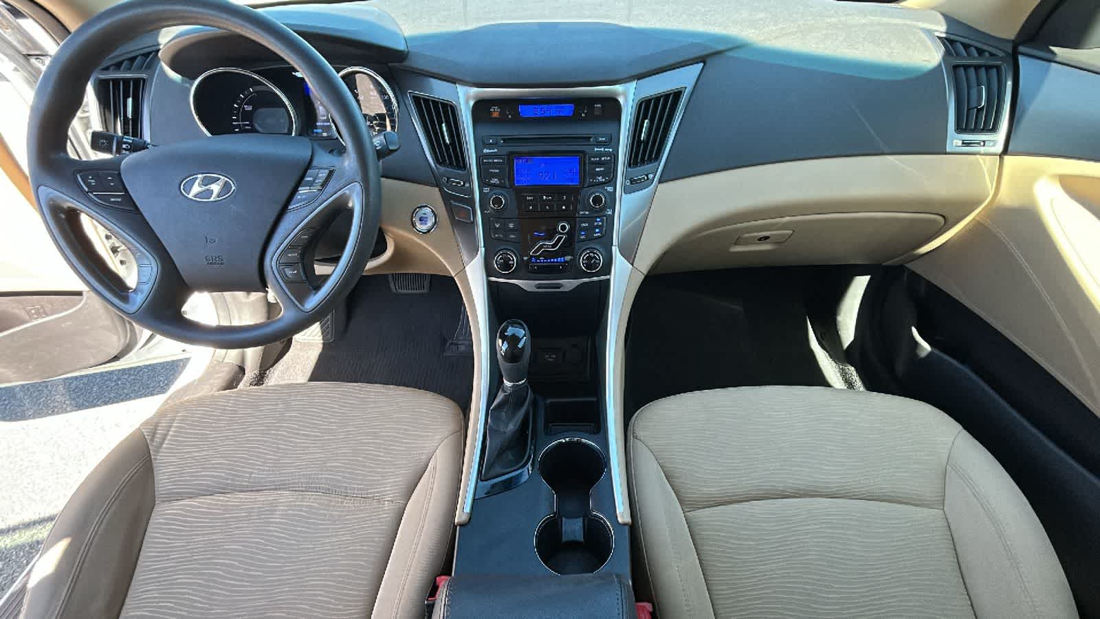 Thumbnail: 2012 Hyundai Sonata - 24