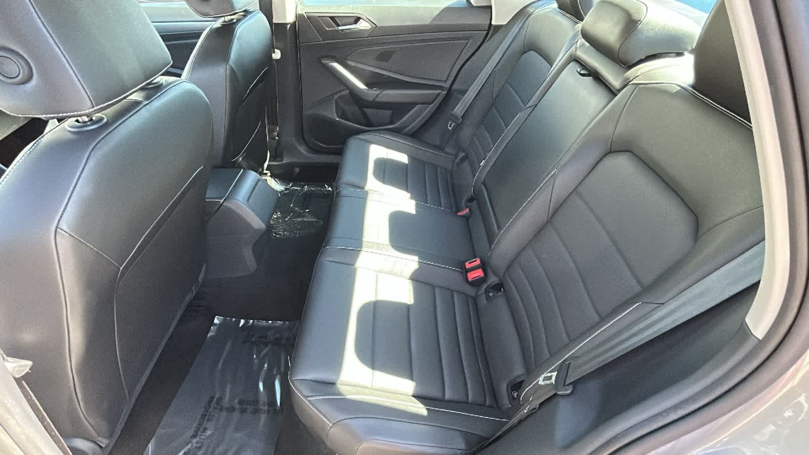 Thumbnail: 2024 Volkswagen Jetta - 24