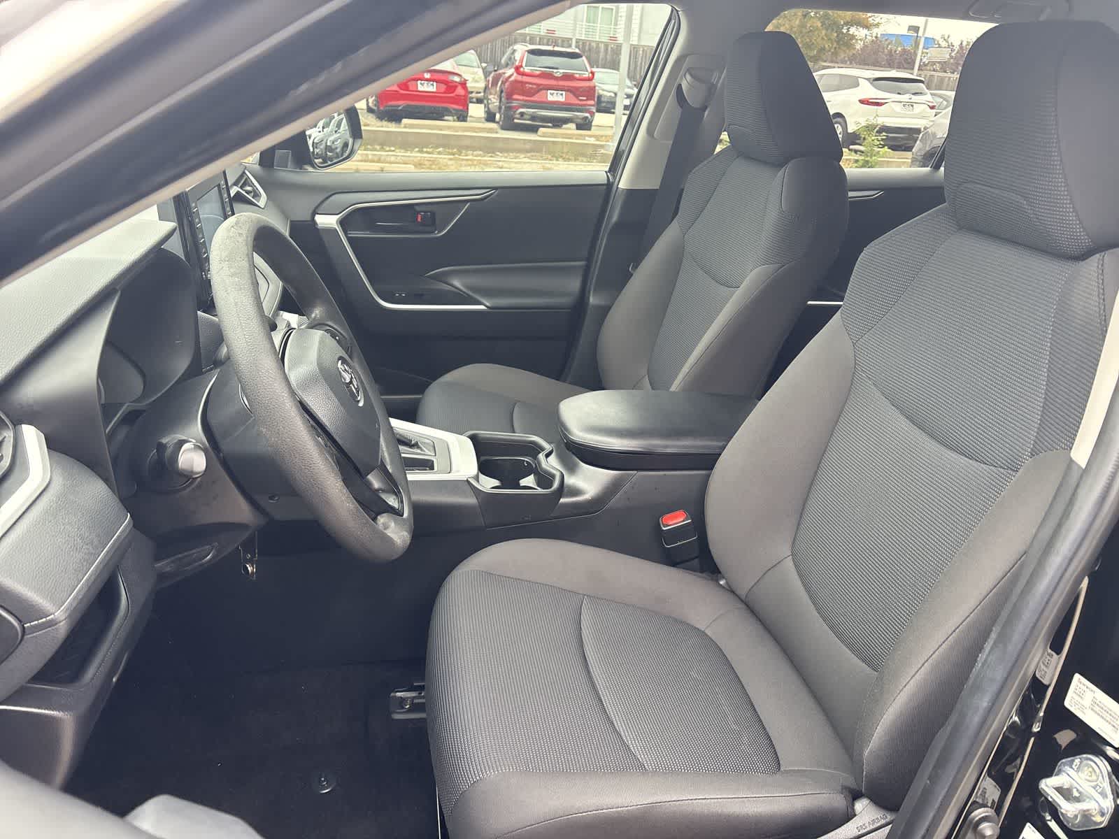 Thumbnail: 2021 Toyota RAV4 - 10