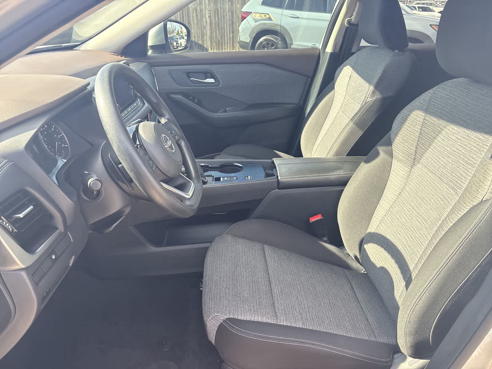 Thumbnail: 2023 Nissan Rogue - 10