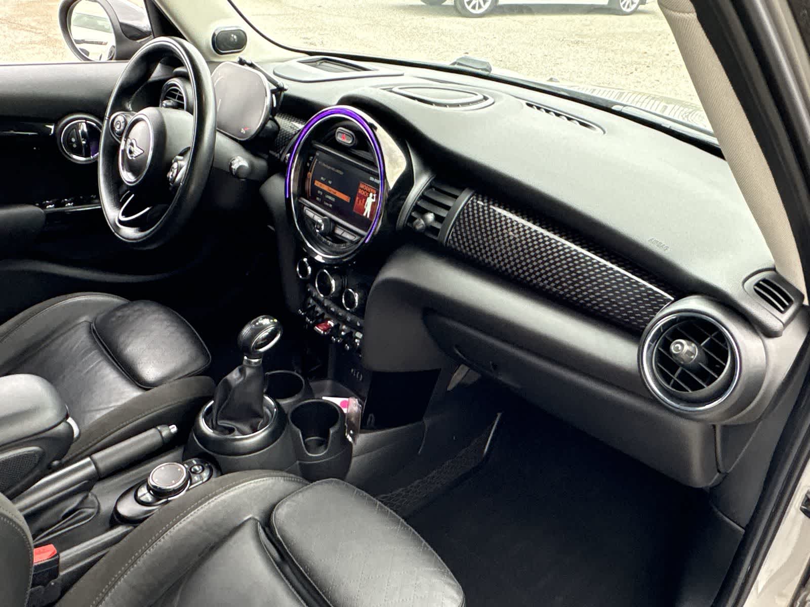 Thumbnail: 2018 MINI Cooper Hardtop - 24