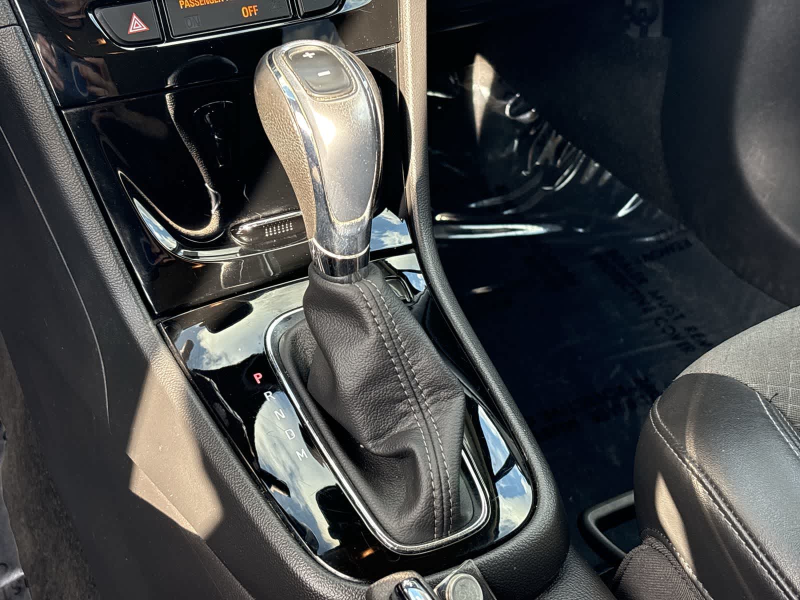 Thumbnail: 2022 Buick Encore - 16