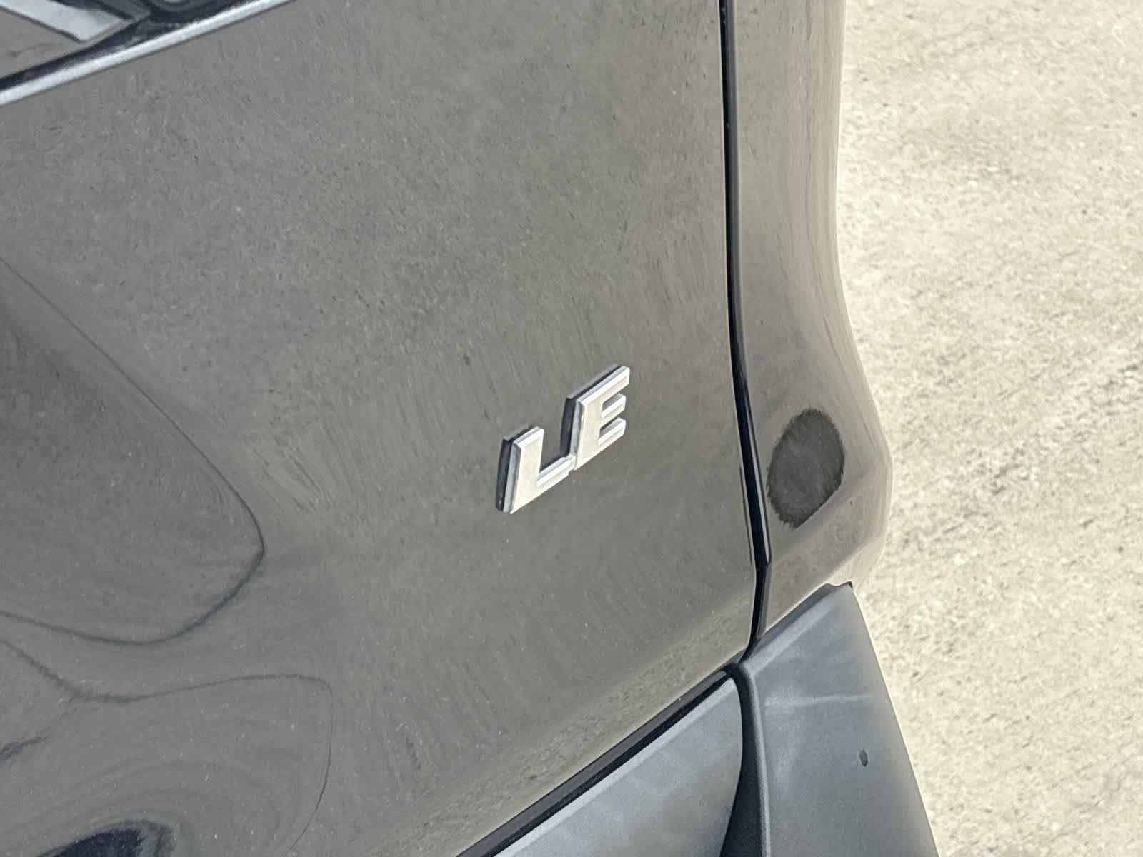 Thumbnail: 2021 Toyota RAV4 - 21