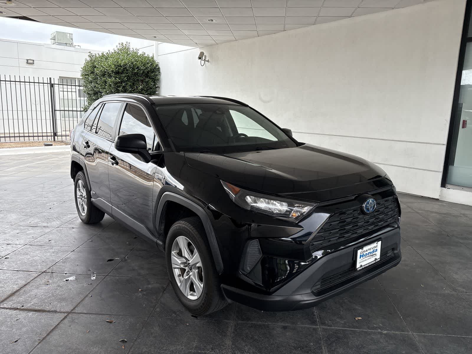Thumbnail: 2020 Toyota RAV4 - 23