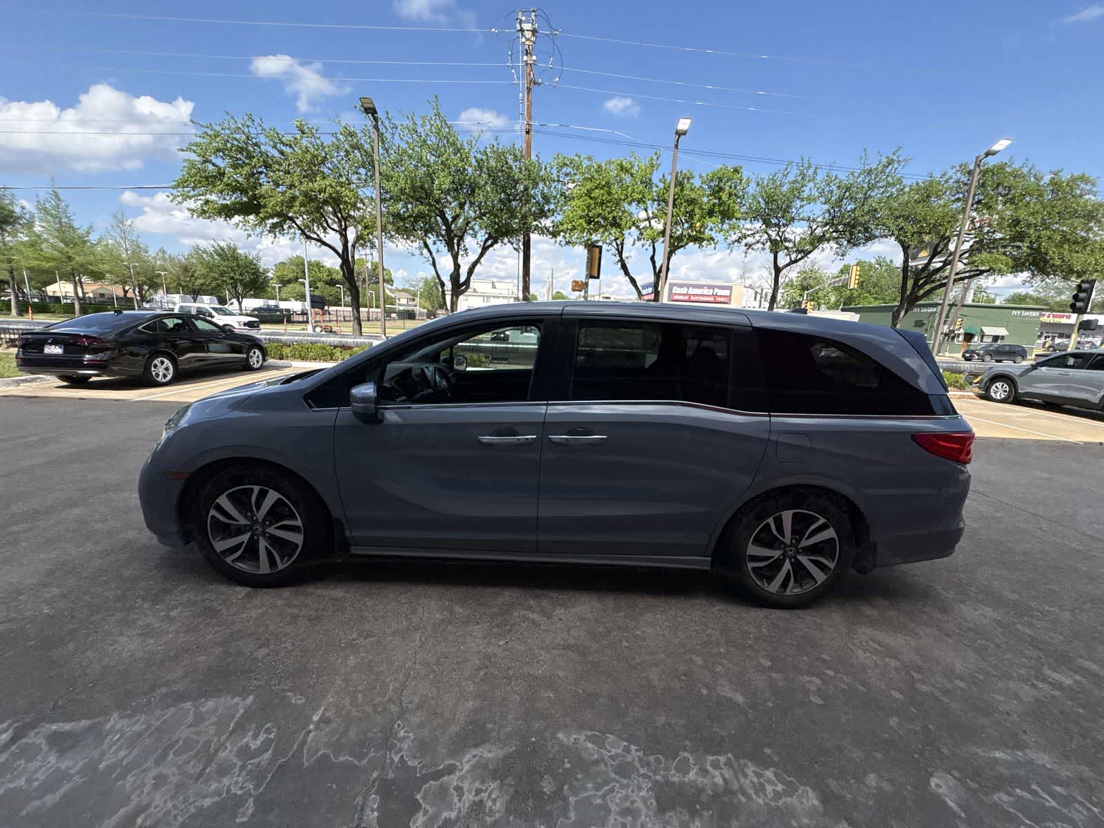 Thumbnail: 2023 Honda Odyssey - 3