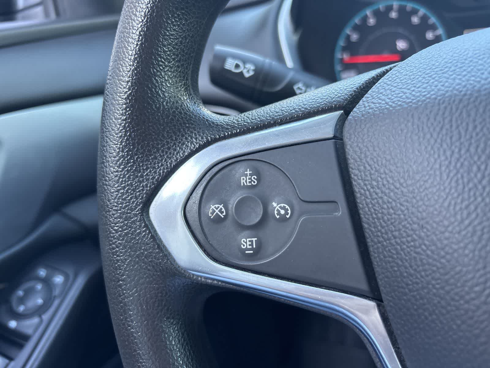 Thumbnail: 2021 Chevrolet Traverse - 30