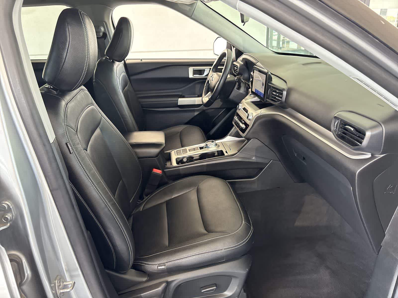 Thumbnail: 2022 Ford Explorer - 13