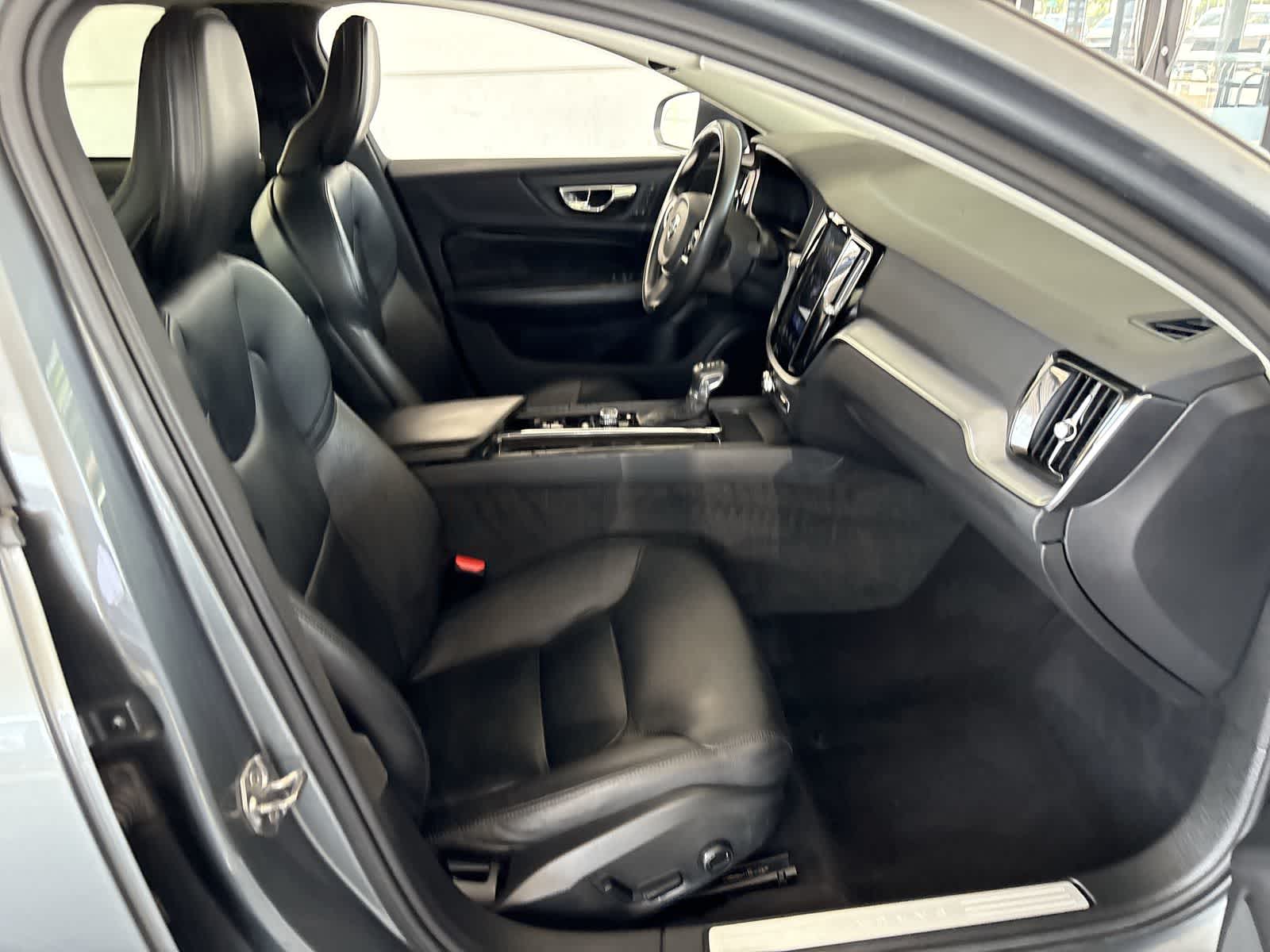 Thumbnail: 2019 Volvo S60 - 13