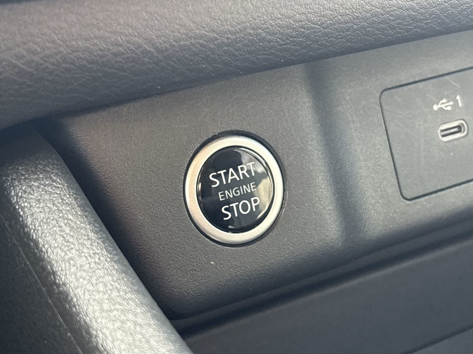 Thumbnail: 2023 Nissan Rogue - 26