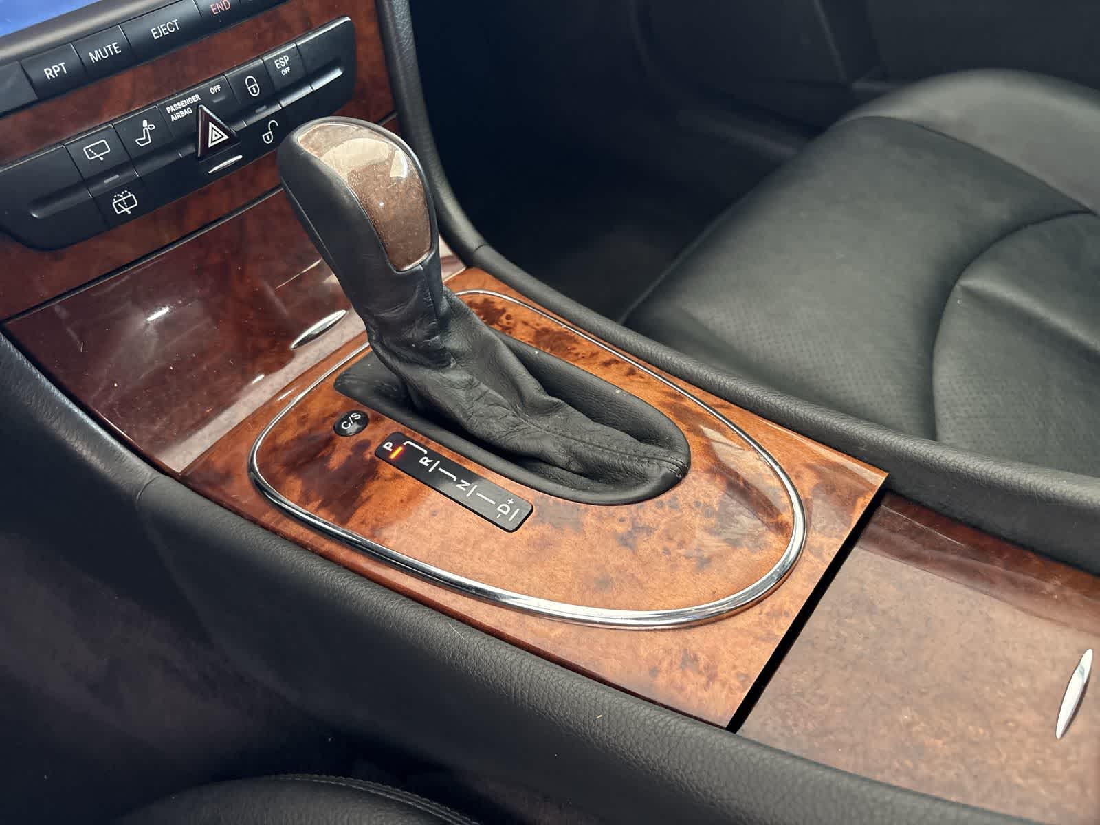 Thumbnail: 2004 Mercedes-Benz E-Class - 16